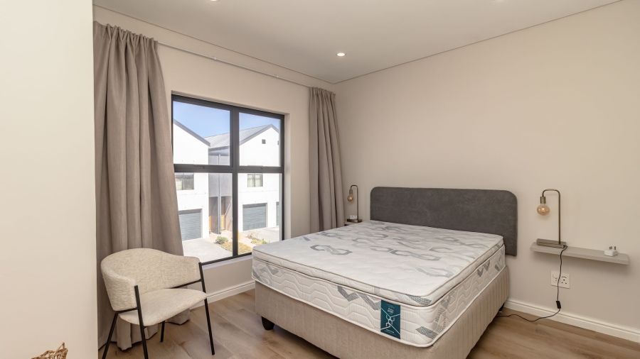 To Let 4 Bedroom Property for Rent in Sandown Western Cape
